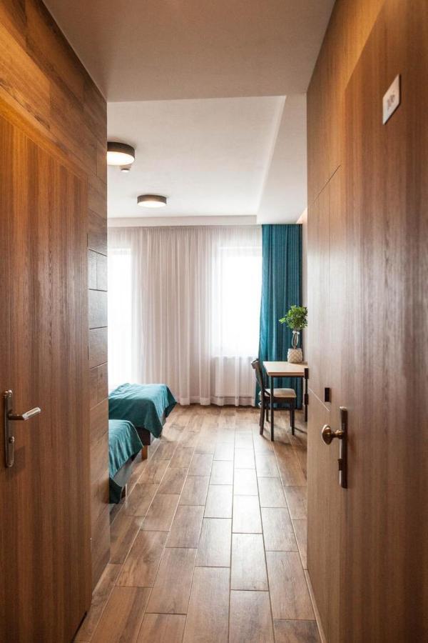 Hotel Rancho Pcim エクステリア 写真