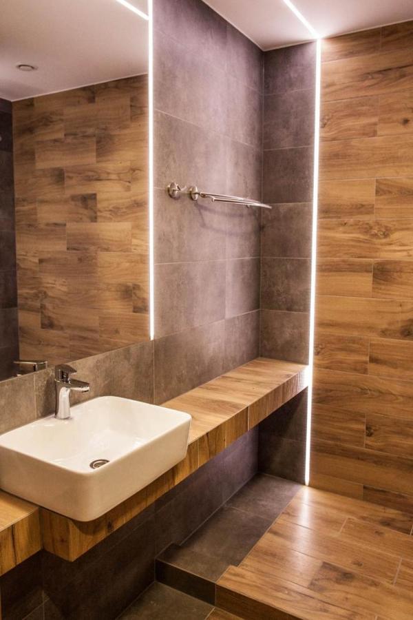 Hotel Rancho Pcim エクステリア 写真