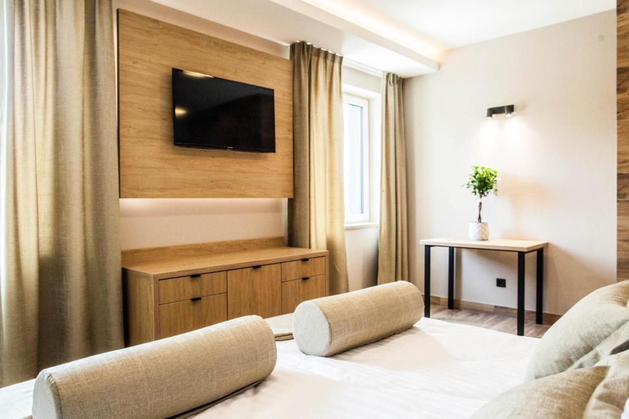 Hotel Rancho Pcim エクステリア 写真